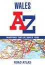 "WALES A-Z Road Atlas", darunter "Mapping the UK Since 1936". Illustration einer detaillierten Straßenkarte von Wales.
