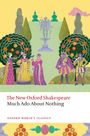 Text: "The New Oxford Shakespeare Much Ado About Nothing, Oxford World's Classics."  
Illustration: Renaissance-Figuren im Garten mit Statuen und Bäumen.