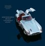 Text: "MERCEDES-BENZ 300 SLR 'UHRENHAUT COUPE'". Silbernes Auto mit Flügeltüren, rote Innenausstattung.
