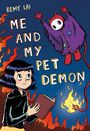 "ME AND MY PET DEMON" zeigt ein Mädchen mit Buch und einen roten, fröhlichen Dämon in lila Umhang mit Flammen im Hintergrund.