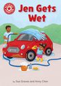 „Jen Gets Wet“ in roter Schrift. Ein Mann spritzt Wasser auf ein Auto, während ein Kind mit Gummistiefeln es wäscht.