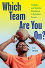 Buchtitel „Which Team Are You On?“ in Blau, gelber Hintergrund. Unten ein Mensch in orangefarbenem Shirt, hält Fußball.