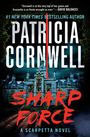 Text: "#1 New York Times Bestselling Author", "PATRCIA CORNWELL", "SHARP FORCE", "A Scarpetta Novel". Altes Herrenhaus.