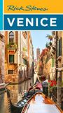 "VENICE" in großen Buchstaben und "Rick Steves" darüber. Eine malerische Szene eines Kanals in Venedig mit Gondeln.
