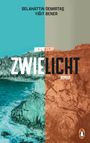"ZWIELICHT", "Selahattin Demirtaş", "Yiğit Bener", "Roman". Ansicht einer zerklüfteten Küste in Blau- und Brauntönen.