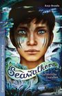 "Seawalkers: Gefährliche Gestalten". Ein Gesicht mit blauen Augen, umgeben von Meeresmotiven und Haien.