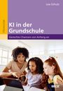 "KI in der Grundschule. Gerechte Chancen von Anfang an." Zwei Kinder und eine Frau schauen auf ein Tablet.