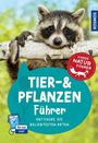 Auf grünem Hintergrund steht "TIER- & PFLANZEN Führer". Ein Waschbär hält sich an einem Ast fest.