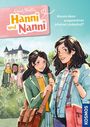 „Hanni und Nanni“, „Warum denn ausgerechnet Internat Lindenhof?“ Illustration zweier Mädchen vor einem Gebäude.
