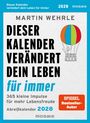 "Dieser Kalender verändert dein Leben für immer. 365 Impulse für Lebensfreude. Illustration: Mann im Heißluftballon."