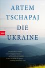 „Artem Tschapaj Die Ukraine“. Zitat über literarische Figurenzeichnung von TAZ. Hintergrund: Berge und Himmel.