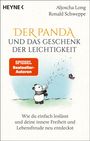 Titel: "Der Panda und das Geschenk der Leichtigkeit". Ein Panda pustet eine Pusteblume, ein Schmetterling fliegt.
