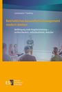 Text: "Betriebliches Gesundheitsmanagement modern denken. Befähigung statt Angebotskatalog – evidenzbasiert, selbstbestimmt, messbar." Im Bild: Personen in einem Seminarraum.