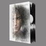 „SQUATTERS“, „THE COLLECTIVE“, „M. J. Colletti“, „WELTENBAUM VERLAG“. Illustration eines nachdenklichen Mannes.