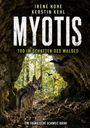 MYOTIS. Tod im Schatten des Waldes. Im Vordergrund ein Wolf in einer Höhle, draußen ein Wald mit Fledermäusen.