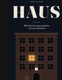 „JUAN FALCON“ „HAUS“ „A NOVEL“ „When the AI is your guardian—and your destroyer.“ Illustration eines Hauses bei Nacht.