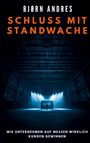 Bjørn Andres: Schluss mit Standwache. Wie Unternehmen auf Messen wirklich Kunden gewinnen. Bühne mit blauer Beleuchtung.