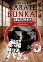 "Mark Kleber, KARATE BUNKAI IN PRACTICE, THE KATA AS THE KEY TO SELF-DEFENSE. Illustration eines Karatekampfs."