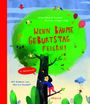 Titel: "Wenn Bäume Geburtstag feiern!". Kinder klettert auf Baum, bunter Hintergrund mit Vögeln, Ballons und Obst.