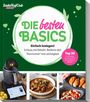 "DIE besten BASICS. Einfach loslegen! Schluss mit Rätseln. Bedien den Thermomix® mit Leichtigkeit. Top 50 Rezepte." Verziertes Cover mit Fotos von Essen.