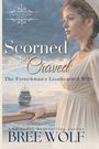 "Loves Second Chance", "Scorned & Craved", "The Frenchman's Lionhearted Wife", "Bree Wolf". Frau in historischem Kleid blickt aufs Meer.