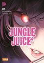 "Jungle Juice" in großer Schrift. Ein stilisiertes Auge mit leuchtend roter Iris, femininer Mund, Haare teils sichtbar.