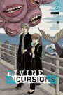 „DIVINE INCURSIONS“, Band 2. Zwei Personen auf einer Promenade, Monster im Hintergrund, Mädchen mit Eiscreme.