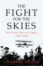 "The Fight for the Skies: The Early Days of Flight: 1909-1933." Menschen schauen einem alten Flugzeug nach.